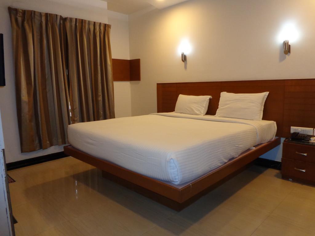 Sanu International Hotel Nāmakkal Cameră foto